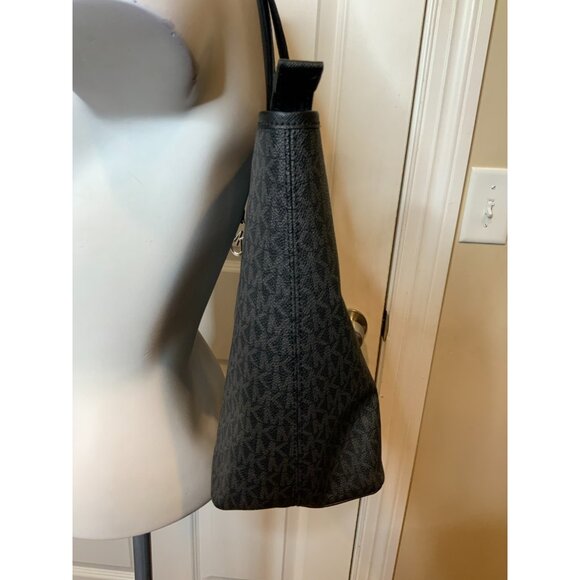 Michael Kors Black Pebbeled Leather Maisie Large Logo 3-in-1 Tote Bag - Picture 7 of 11